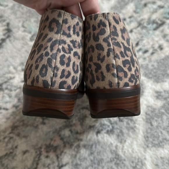 Women's Naot Helm Cheetah/Soft Brown Leather/Suede - Picture 6 of 12